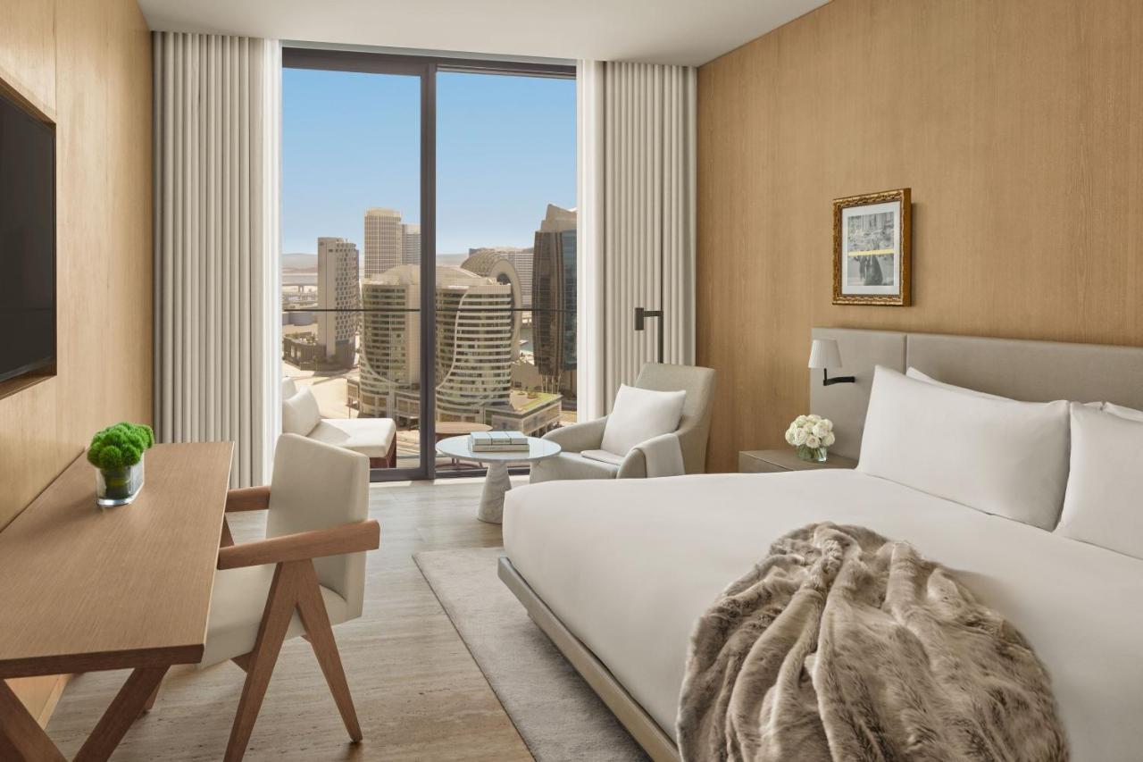 The Dubai Edition Экстерьер фото A guest room at the Four Seasons