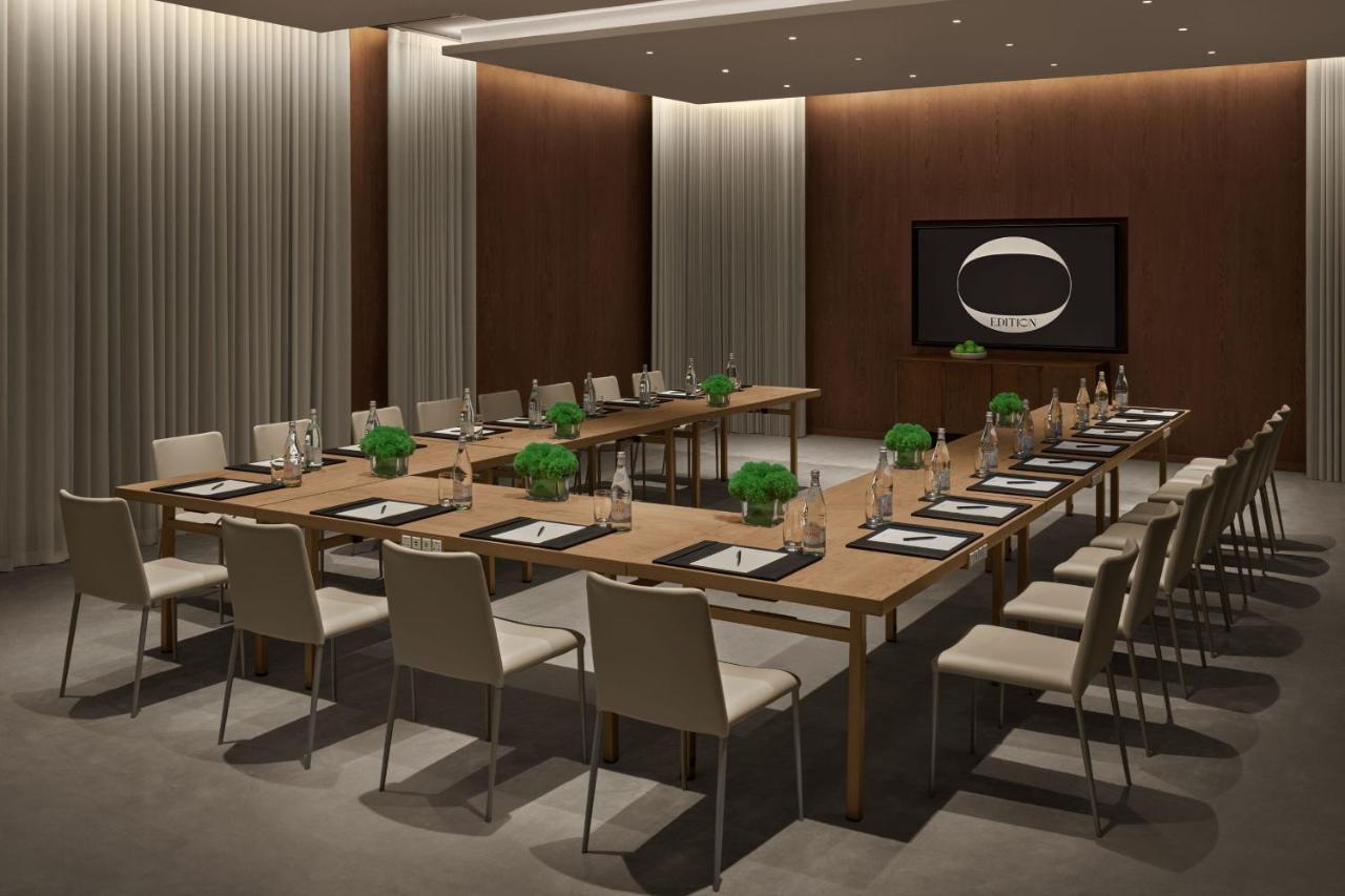 The Dubai Edition Экстерьер фото Meeting room