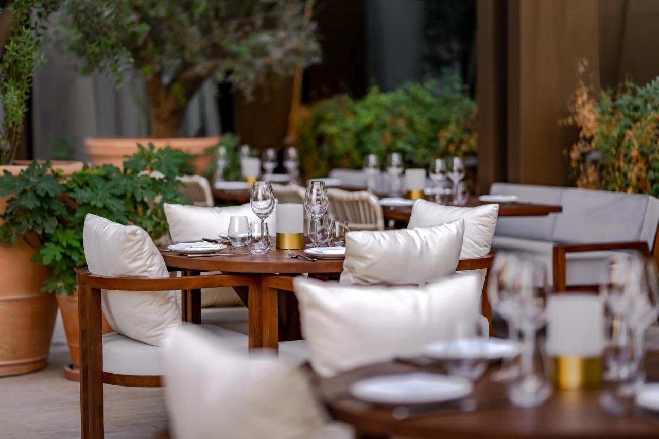 The Dubai Edition Экстерьер фото The Terrace