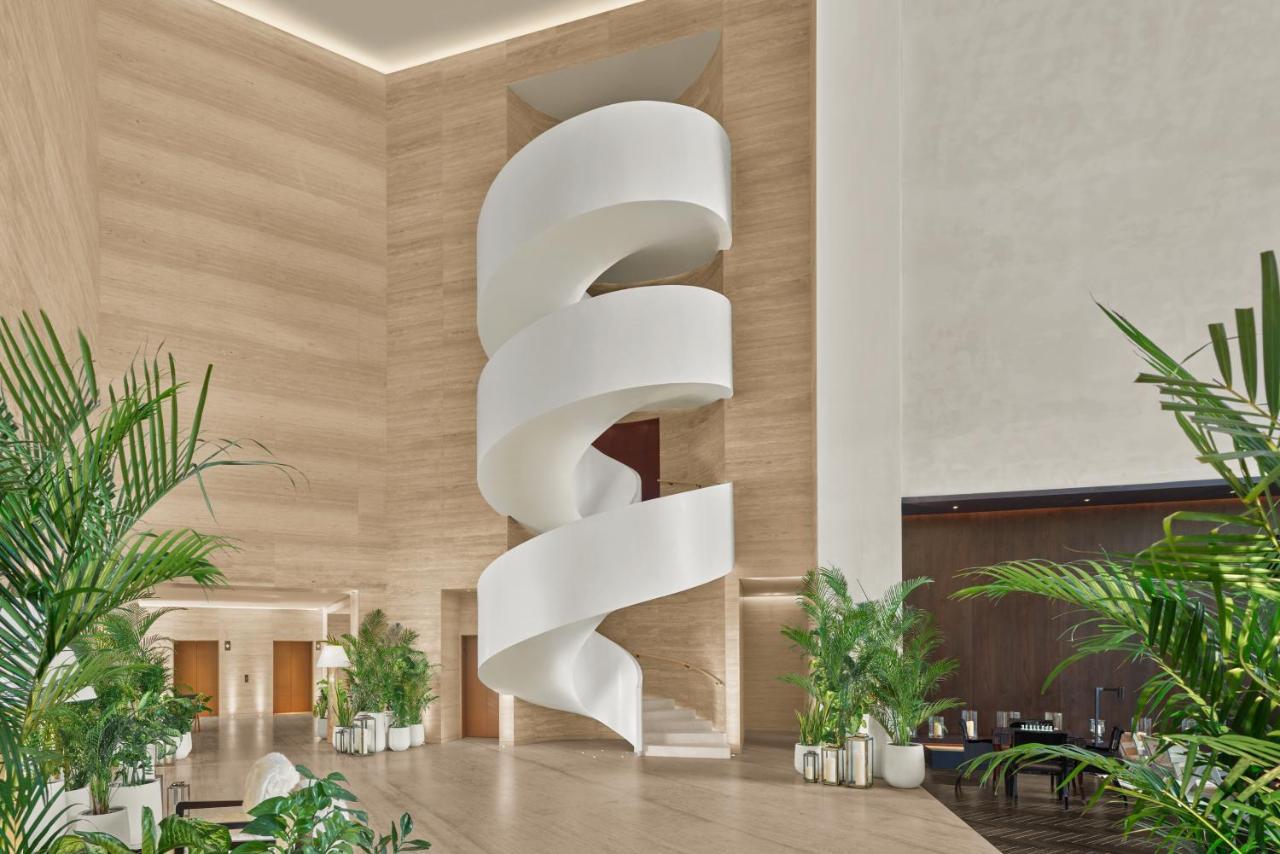 The Dubai Edition Экстерьер фото The spiral staircase