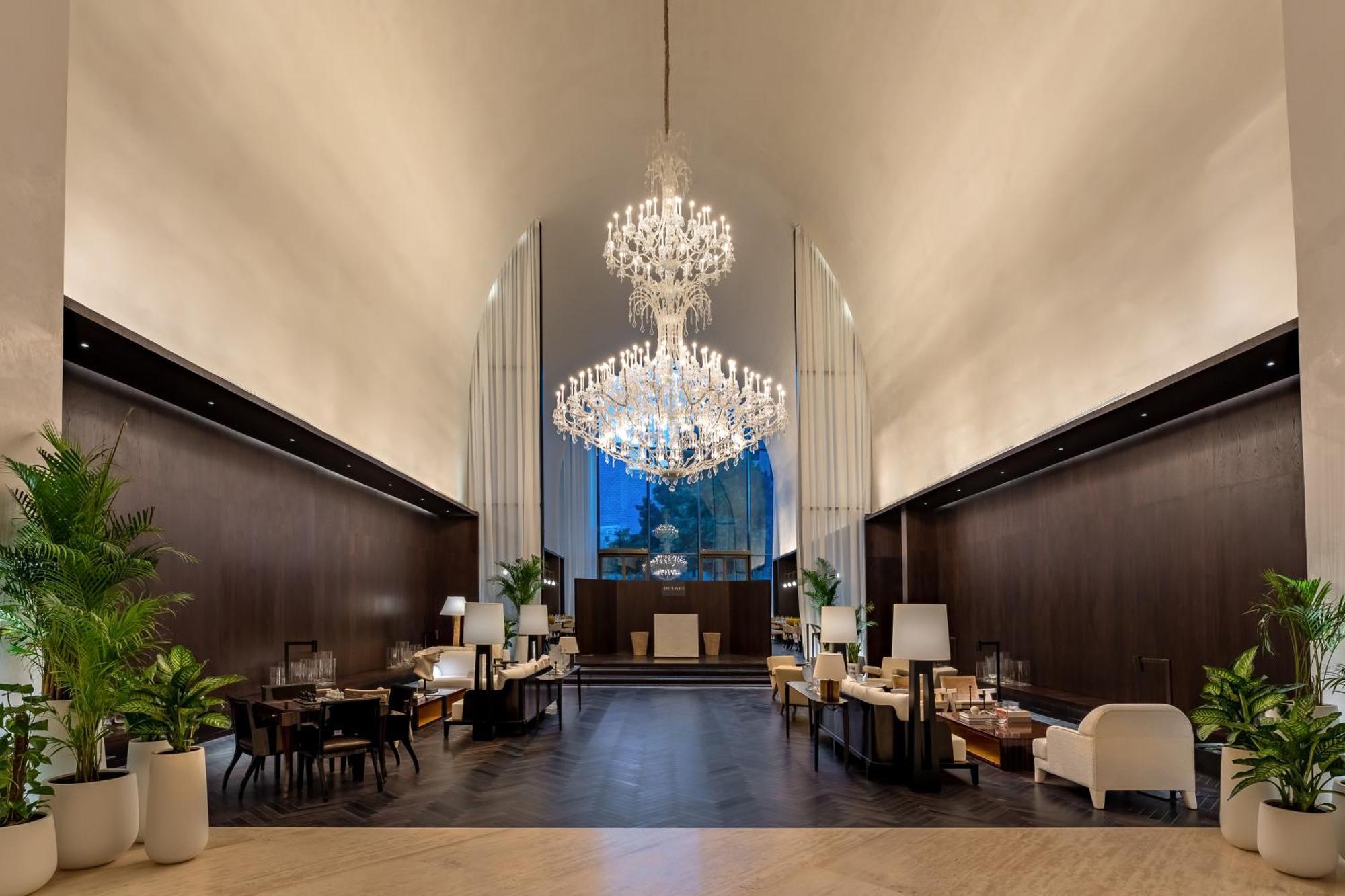The Dubai Edition Экстерьер фото The lobby of the hotel